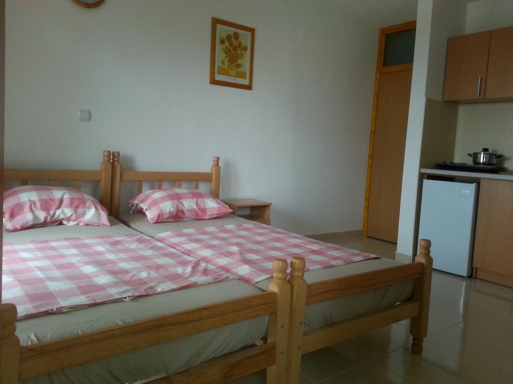 דוברה וודה Apartments Nurkovic חדר תמונה